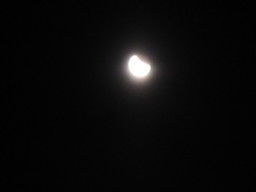 Zaćmienie Księżyca (zoom cyfrowy..)
