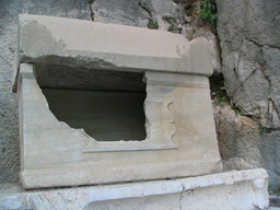 Sarkofag w Olympos