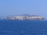 Dopływamy do Santorini