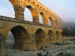 Akwedukt Pont du Gard