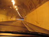 Tunel na autostradzie