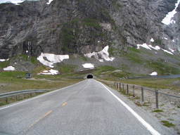 Tunel przy skrzyżowaniu dróg 63 i 15