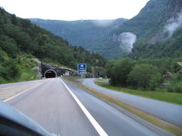 Tunel na trasie E16
