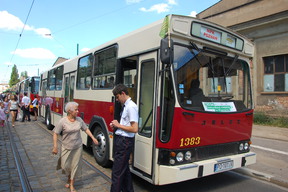 Autobus Jelcz PR110 (#1383).