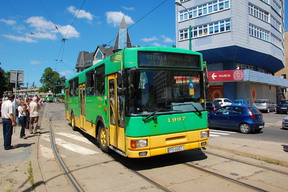 Autobus Jelcz M11 (#1997).