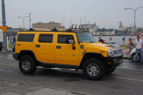 Hummer H2