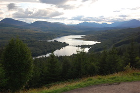 Punkt widokowy nad jeziorem Loch Garry