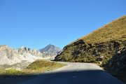 Droga D902 z Val dIsere na przełęcz Iseran